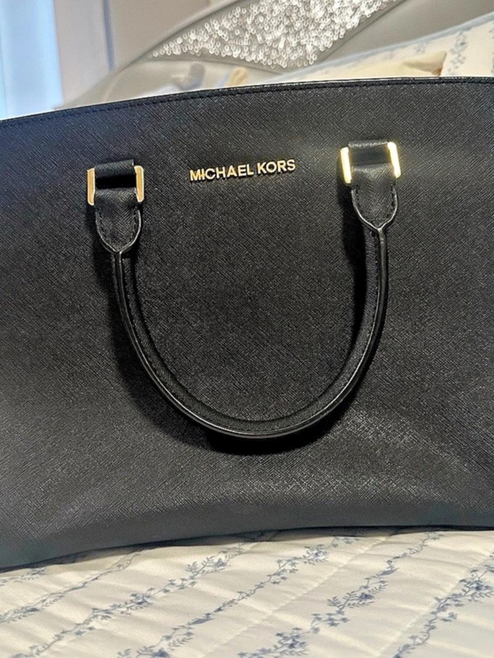 Michael Kors Jet Set Medium Saffiano Leather Top-Zip Tote Bag, Black